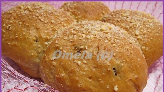 Sweet buns with oatmeal