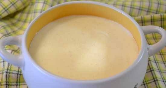 Milk semolina porridge