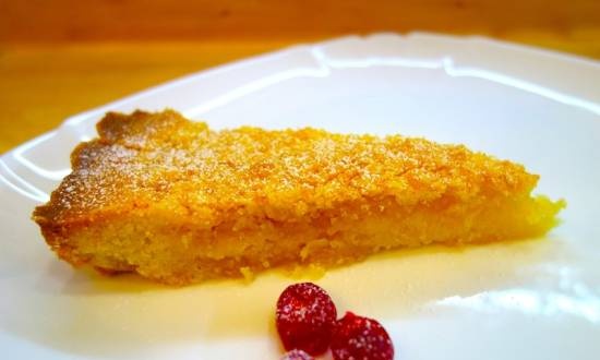 Honey sponge cake with apricots (Panasonic SR-TMH18)