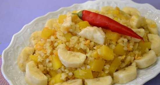 Bulgur and Lentils with Mango and Banana in Oursson Processor