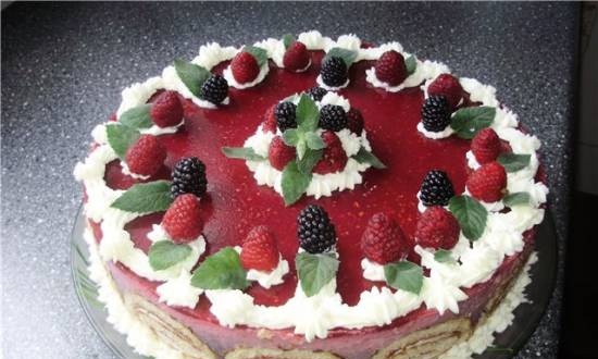 Raspberry charlotte cake