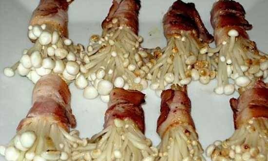 Enokitake in bacon with icy white