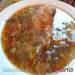Houbová polévka s krůtím masem, rajčaty a pórkem v multivarkě značky 37502