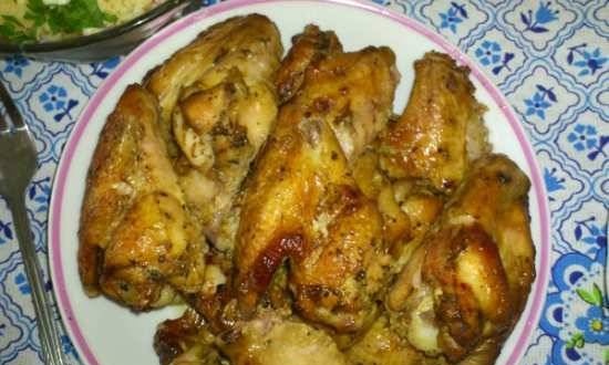 Chicken wings in honey-mustard marinade
