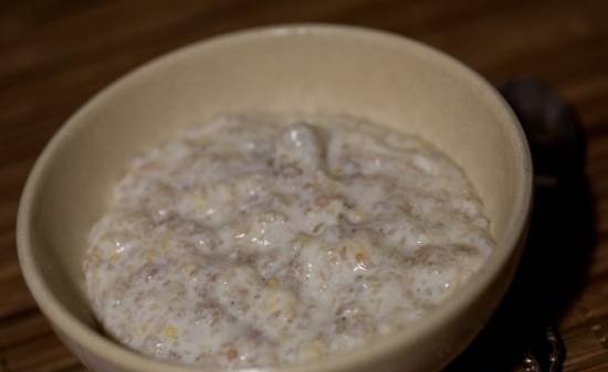Five-grain porridge in Oursson 4002 pressure cooker
