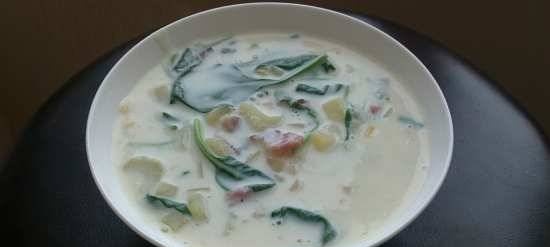 Creamy broccoli and spinach soup