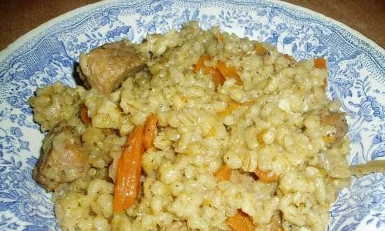 A la barley pilaf with pork in a pressure cooker Oursson 4002