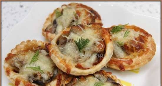 Tartlets with goat cheese and tomato confit