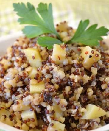Bulgur and quinoa with potatoes in oursson 5005 pressure cooker