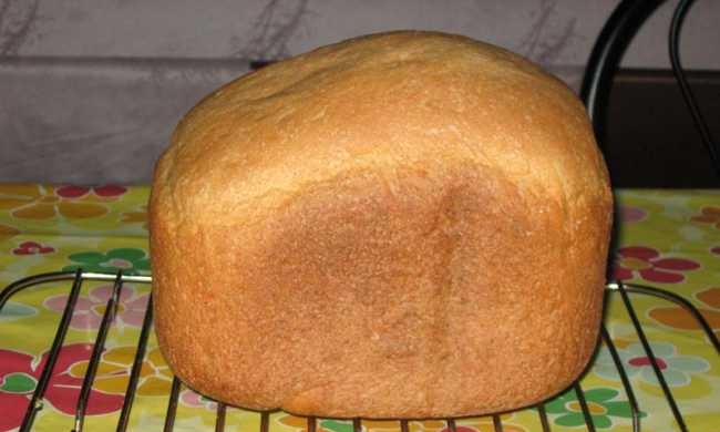 White bread with milk with the addition of oat flour (bread maker)