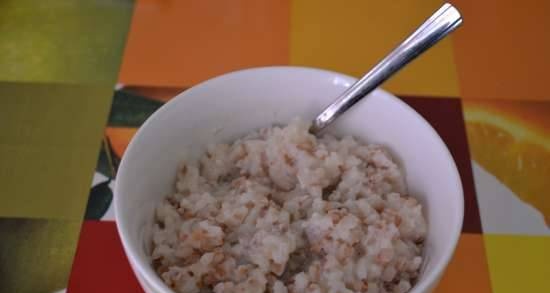Porzione di porridge a bagnomaria (multicooker marca 37501)