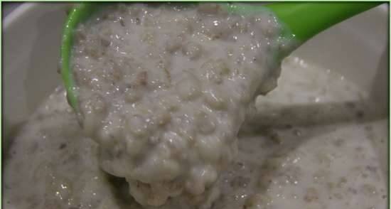 Porridge di latte da 4 fiocchi di cereali (multicooker - pentola a pressione marca 6051)