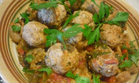 Meat balls with nuts on a vegetable pillow
(multicooker-pressure cooker Brand 6051)