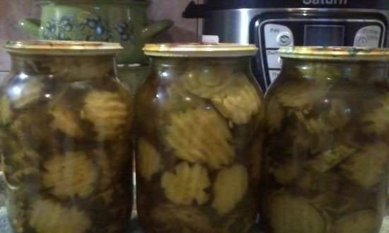 Curry pickled cucumbers