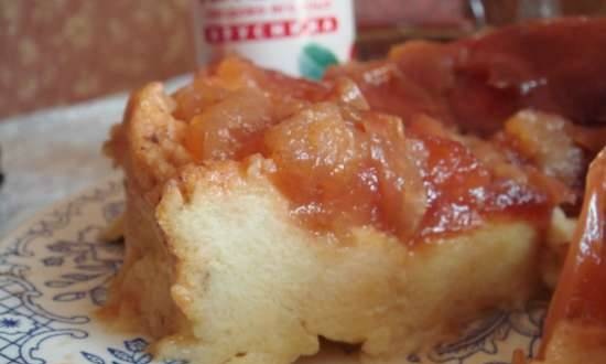 Cottage cheese casserole with apples in syrup in oursson 4002 pressure cooker