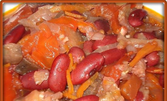 Beans with vegetables in a Cuckoo 1051