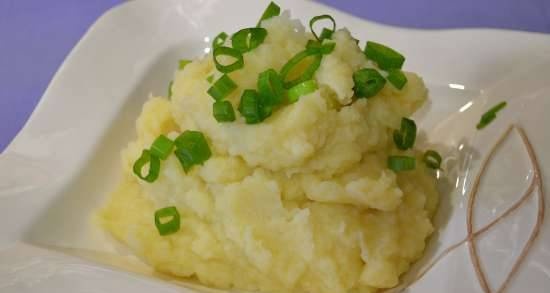 Mashed potatoes and vegetables