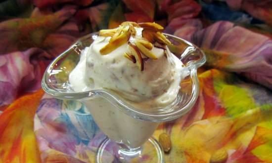 Date And Roasted Almond Ice Cream