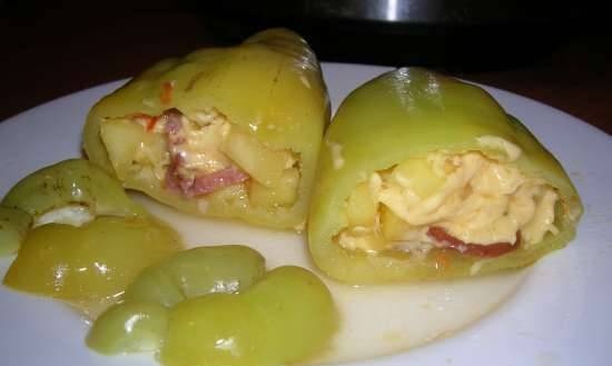 Sweet peppers stuffed with vegetables (Poivrons farcis aux courgettes)