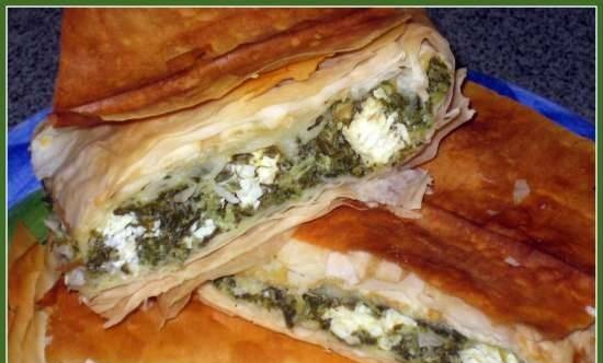 Puff pastry spinach pie