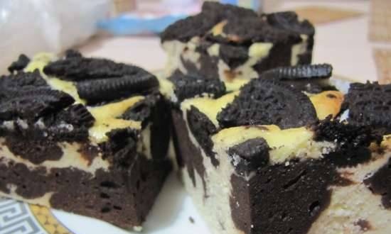 Brownie Cheesecake with Black & White Oreo Cookies