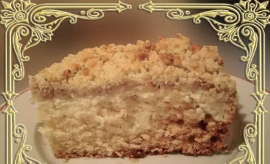 Cottage cheese pie with nut streusel