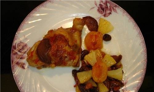 Chicken thighs with dried fruits and pineapple (multicooker-pressure cooker Polaris 0305)