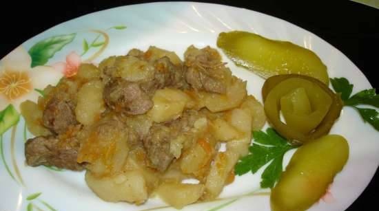 Stewed potatoes with beef, celery and carrots (pressure cooker Polaris 0305)