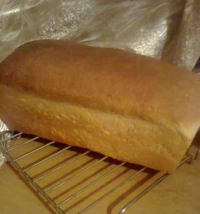 Pan de masa madre con crema agria
