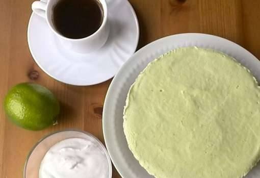 Dessert with avocado and lime (Healthy Avocado-Lime Pie)