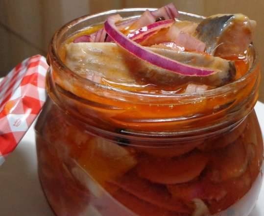 Pickled herring in tomato