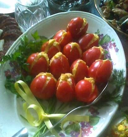 Stuffed tomatoes Tulip bouquet