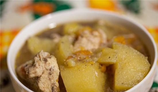 Thick soup potatoes with turkey in the Steba pressure cooker