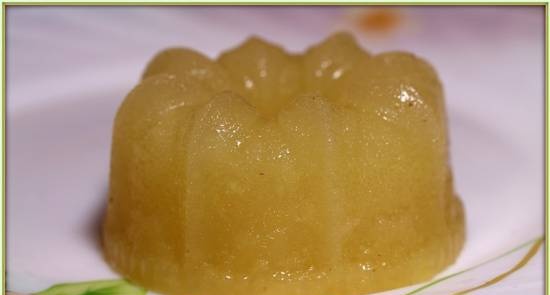 Apple jelly with pineapple