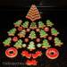 Biscotti delicati (pan di zenzero) sull'albero di Natale