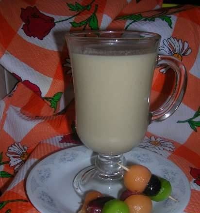 Cóctel de avena (espumador de leche Profi Cook PC-MS 1032)