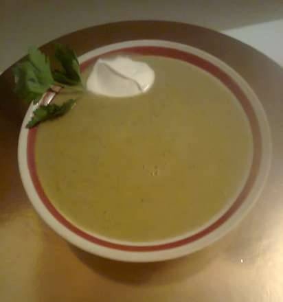 Zupa puree z wątróbką drobiową w blenderze do zup Tristar BL-4433