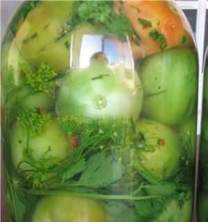 Salted green tomatoes stuffed with herbs