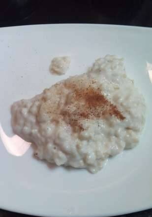 Milk porridge made of brown rice in a multicooker Steba