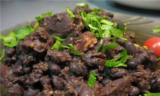 Beans with meat in a slow cooker Cucoo