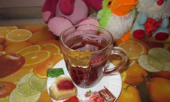 Rosehip, Orange, Cinnamon and Berry Vitamin Drink in Oursson MP5005