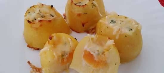 Potatoes with quail eggs in the oven