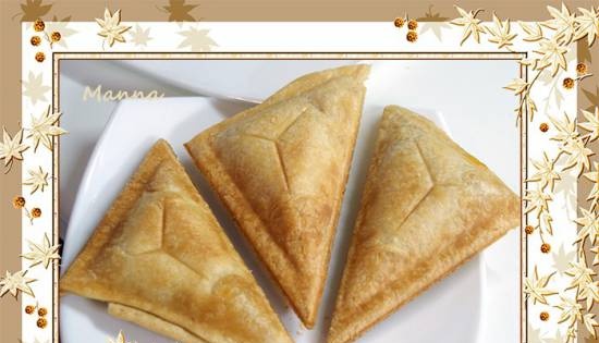 Fake Puff Pastry Envelopes with Fruit Jam