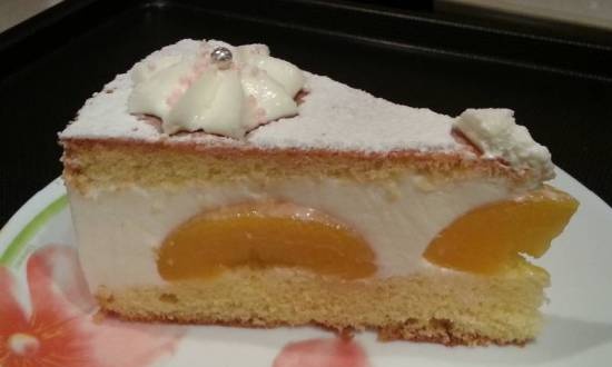 Creamy peach cake