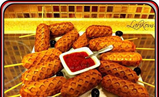 Sausages in dough in the waffle-sausage maker "Pyshka-3"