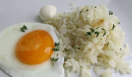 "Rice" from turnip fritata with egg