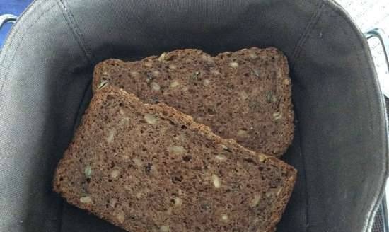Whole-grain nut bread with seeds