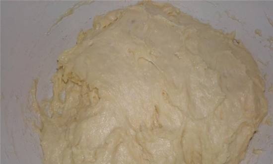 Yeast dough for buns and rolls