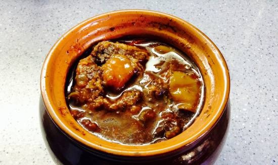 Andalusian oxtail roast in pots