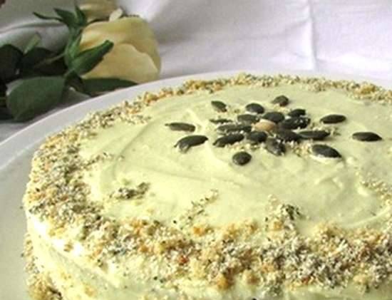עוגת זרעי דלעת עם ריבת משמש (Kuerbiskern-Marillentorte)